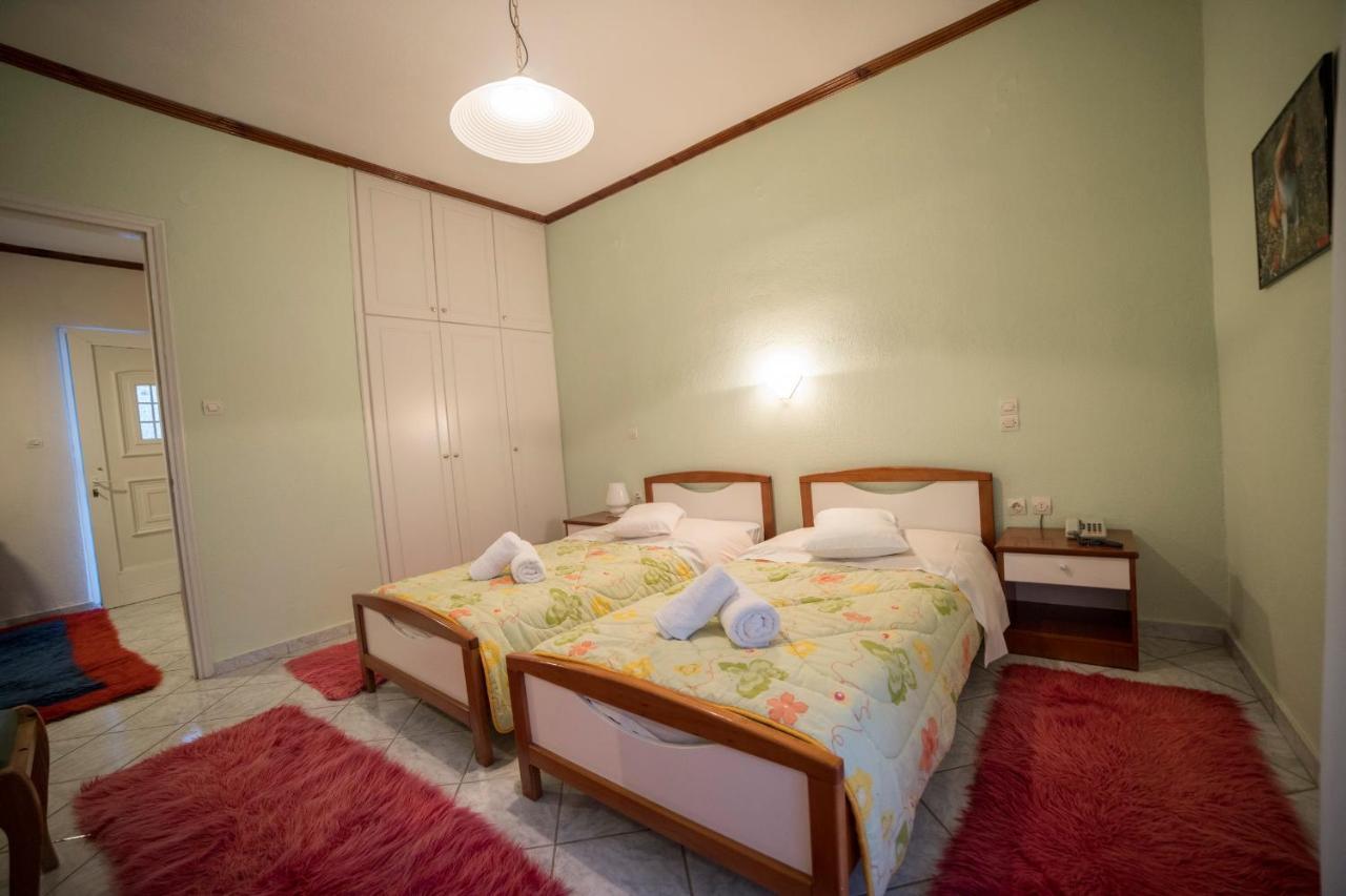 Ξενοδοχειο Παπαναγιωτου Hotel Neraïdochóri Екстериор снимка
